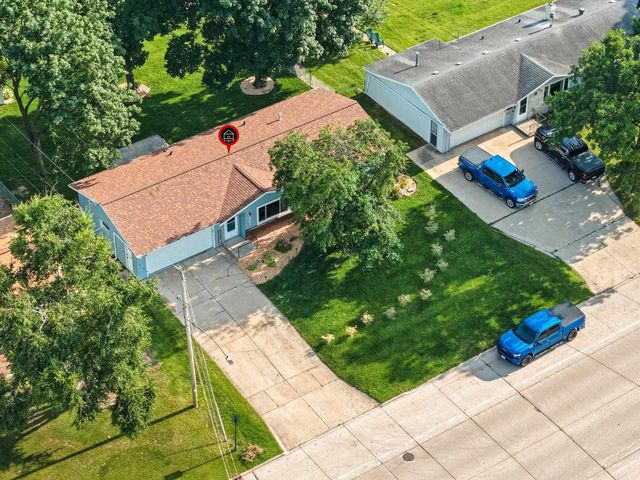 2721 HAZELWOOD LANE, Green Bay, WI 54304