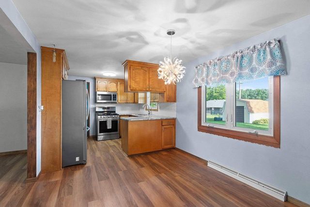 2721 HAZELWOOD LANE, Green Bay, WI 54304