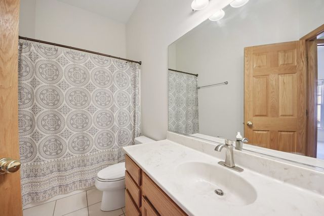 6130 RIVER BEND Place, Lisle, IL 60532