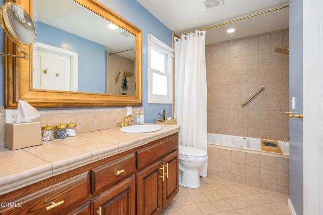 2811 Glendon Avenue, Los Angeles, CA 90064