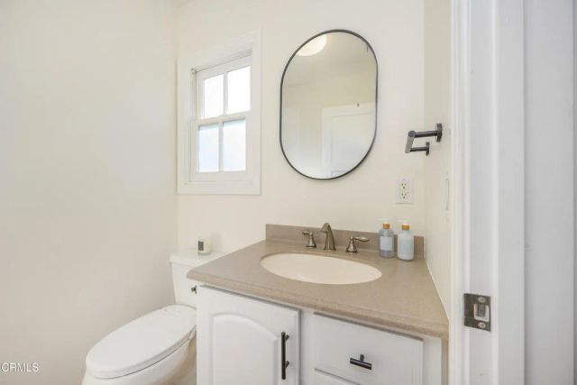 2811 Glendon Avenue, Los Angeles, CA 90064