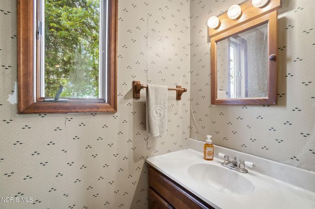13645 Shaffer Road, Swanton, OH 43558