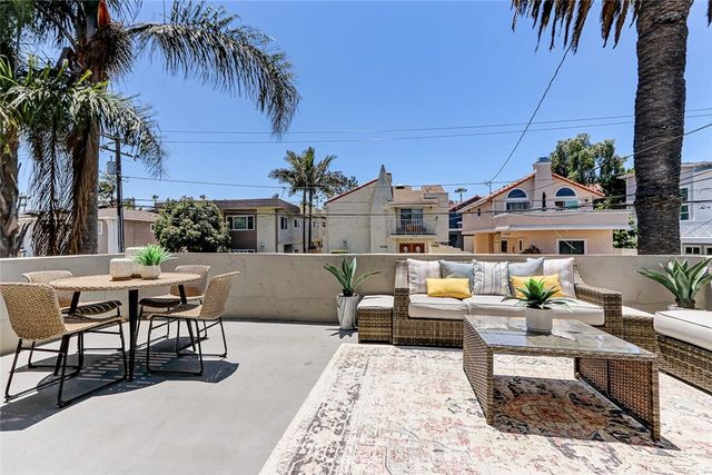 1909 Mathews Avenue A, Redondo Beach, CA 90278
