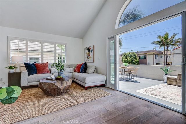 1909 Mathews Avenue A, Redondo Beach, CA 90278