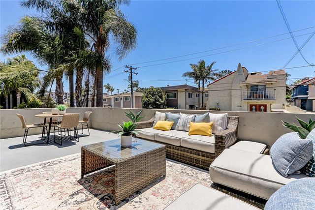 1909 Mathews Avenue A, Redondo Beach, CA 90278