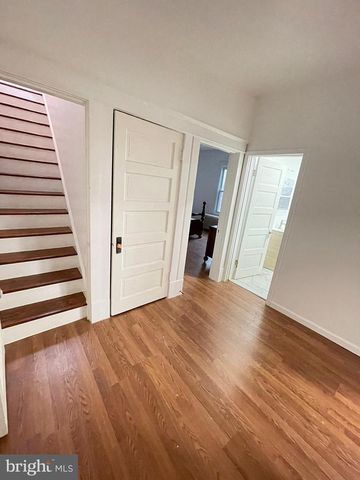 9066 BALTIMORE AVE, College Park, MD 20740