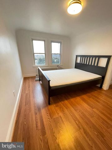 9066 BALTIMORE AVE, College Park, MD 20740