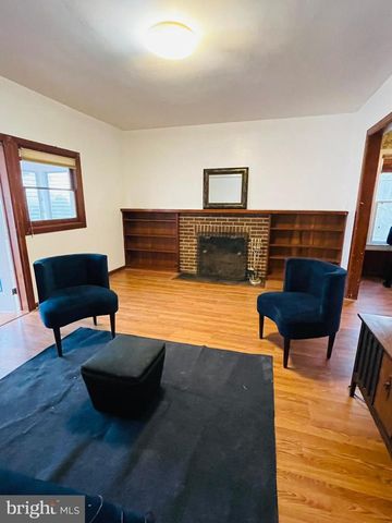 9066 BALTIMORE AVE, College Park, MD 20740