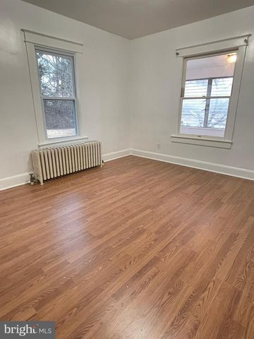9066 BALTIMORE AVE, College Park, MD 20740