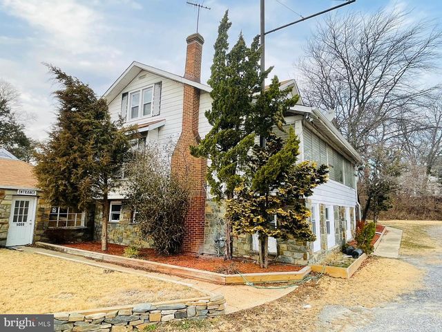 9066 BALTIMORE AVE, College Park, MD 20740