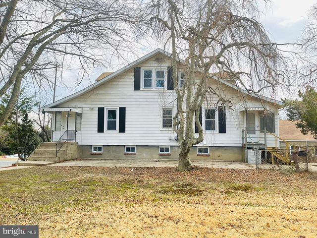 9066 BALTIMORE AVE, College Park, MD 20740