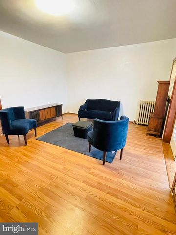 9066 BALTIMORE AVE, College Park, MD 20740
