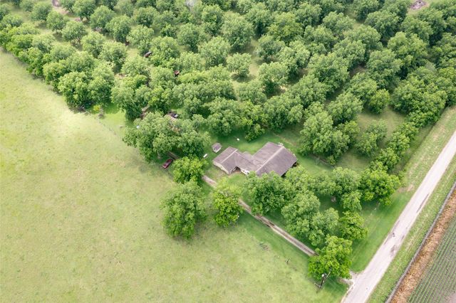 2640 County Road 107, Boling, TX 77420