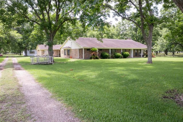 2640 County Road 107, Boling, TX 77420
