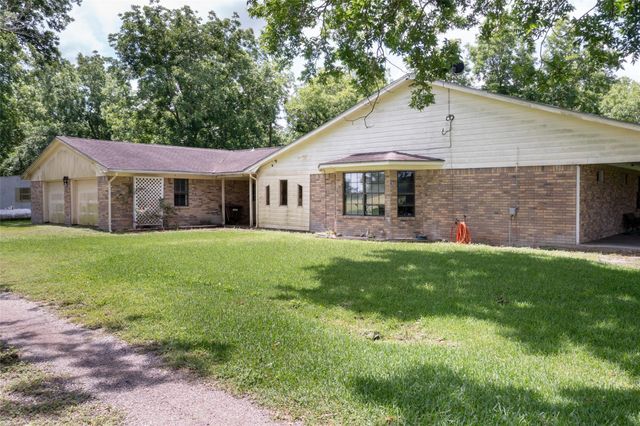 2640 County Road 107, Boling, TX 77420
