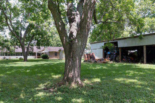 2640 County Road 107, Boling, TX 77420