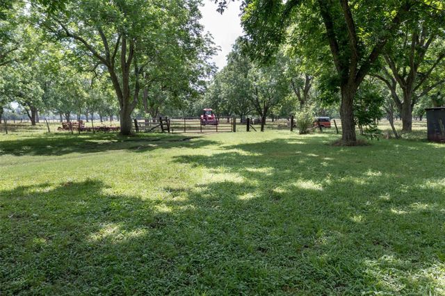 2640 County Road 107, Boling, TX 77420