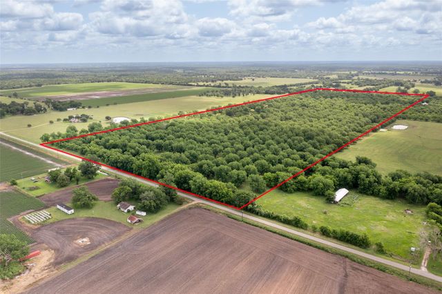 2640 County Road 107, Boling, TX 77420