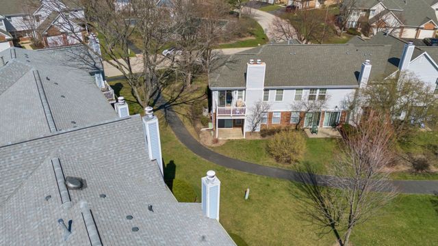 1903 Quaker Hollow Lane, Streamwood, IL 60107