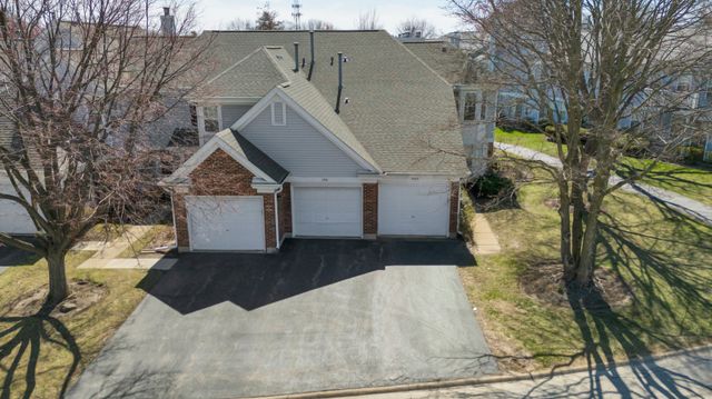 1903 Quaker Hollow Lane, Streamwood, IL 60107