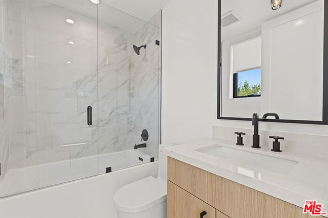 5841 Kester Avenue, Van Nuys, CA 91411