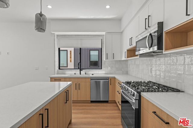 5841 Kester Avenue, Van Nuys, CA 91411