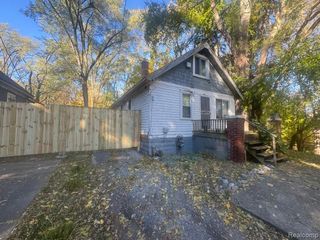 18975 Chapel Street, Detroit, MI 48219