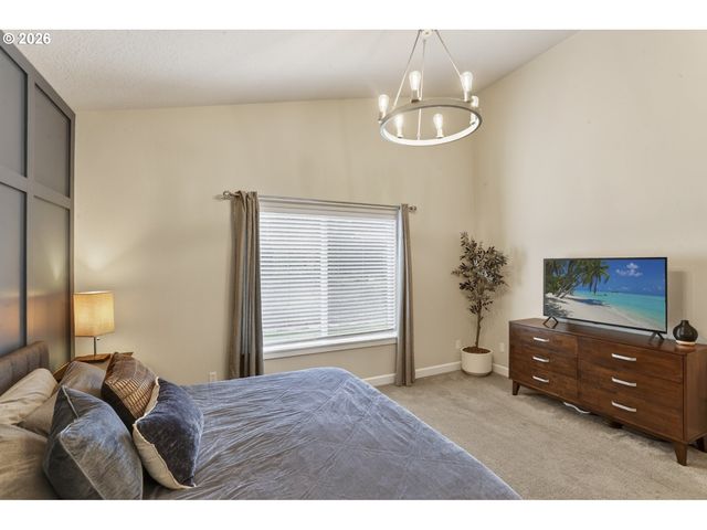 58684 NOBLE Rd, St Helens, OR 97051