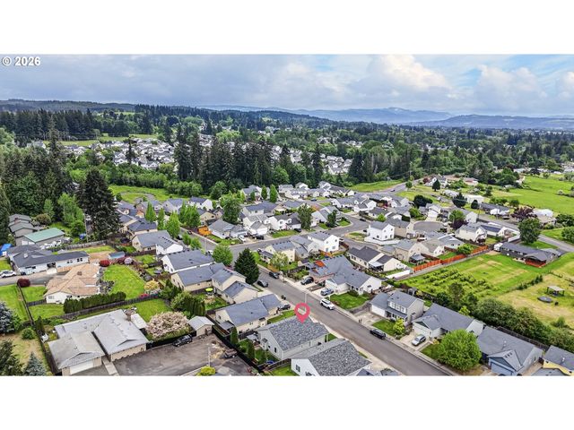 58684 NOBLE Rd, St Helens, OR 97051