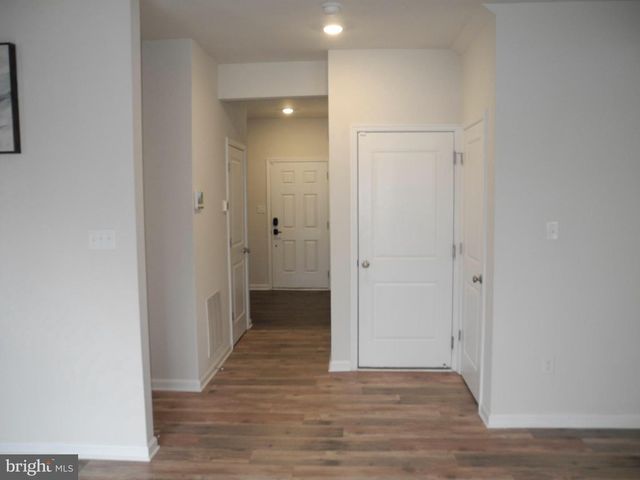 11216 CROSS FIELDS DR, Waynesboro, PA 17268