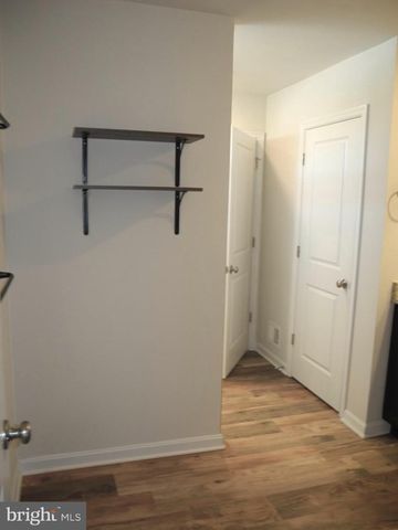 11216 CROSS FIELDS DR, Waynesboro, PA 17268