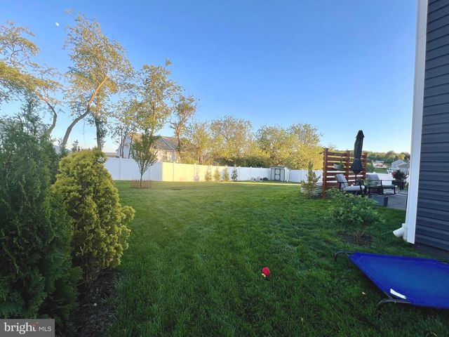 11216 CROSS FIELDS DR, Waynesboro, PA 17268