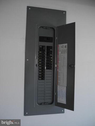 11216 CROSS FIELDS DR, Waynesboro, PA 17268