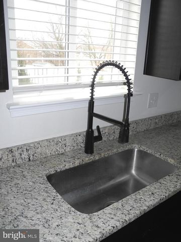 11216 CROSS FIELDS DR, Waynesboro, PA 17268