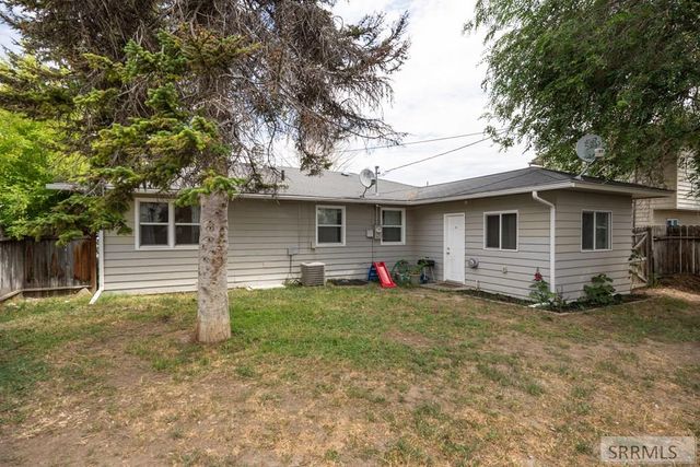 271 W 1st N, Rexburg, ID 83440