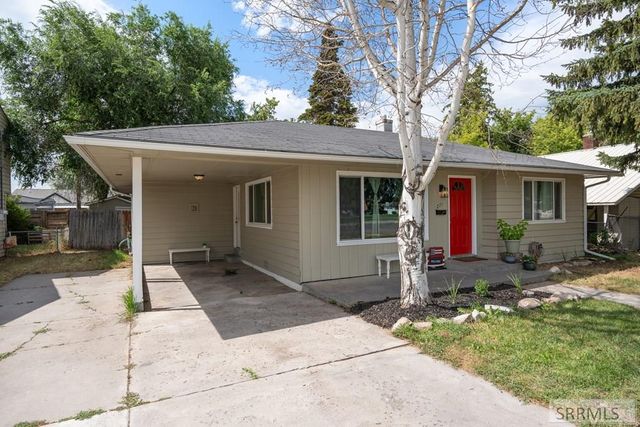 271 W 1st N, Rexburg, ID 83440