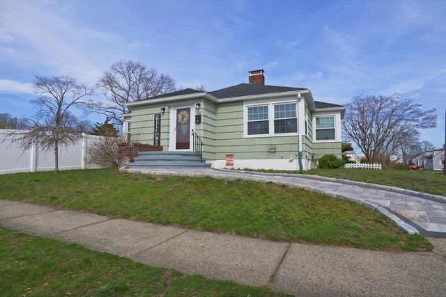 108 Caswell Street, New Bedford, MA 02745