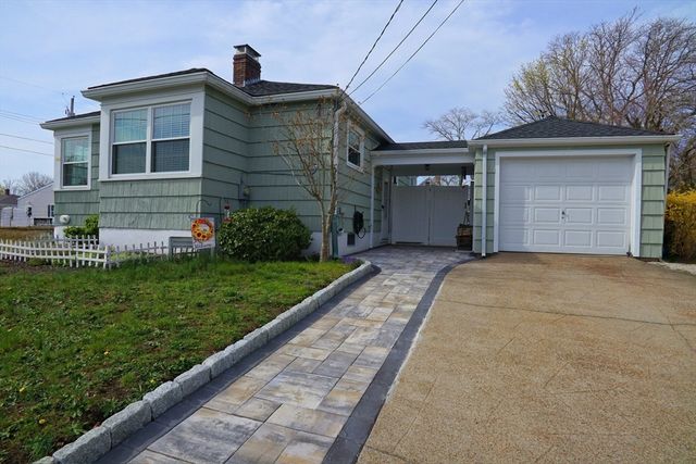 108 Caswell Street, New Bedford, MA 02745