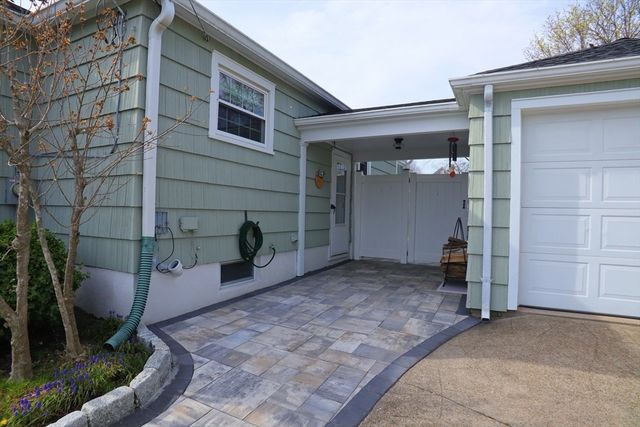 108 Caswell Street, New Bedford, MA 02745
