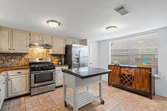 4311 Clarno DR, Austin, TX 78749