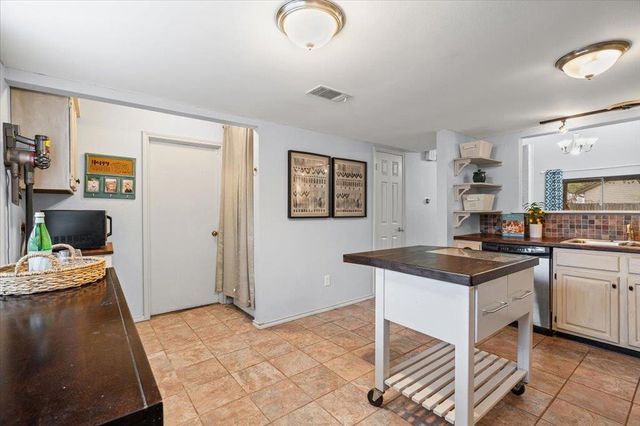 4311 Clarno DR, Austin, TX 78749