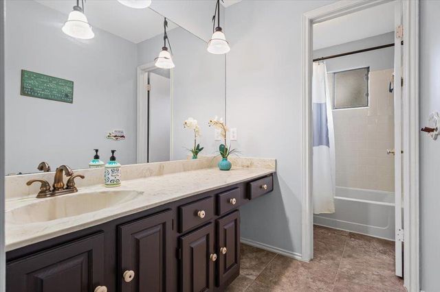 4311 Clarno DR, Austin, TX 78749