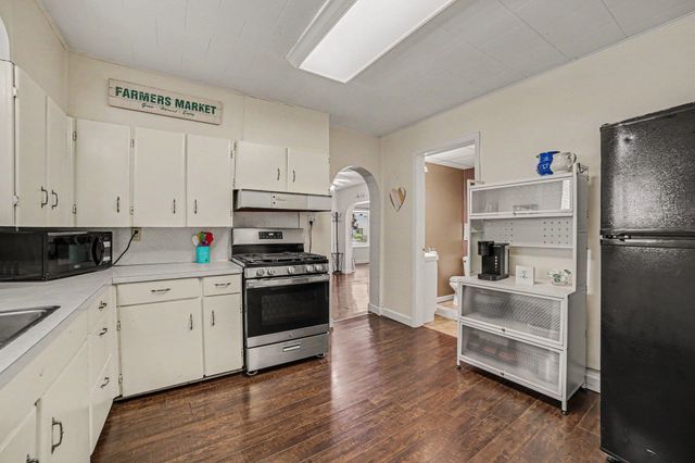 406 E May Street, Pleasant, MI 48858