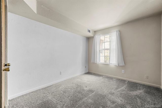 2856 17th Avenue 207, Greeley, CO 80631
