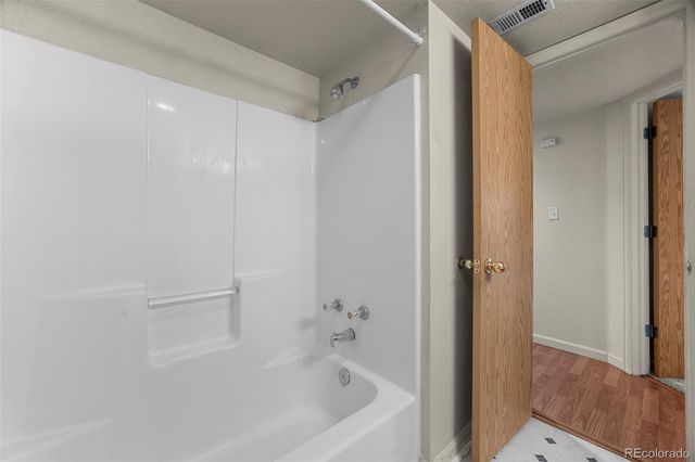 2856 17th Avenue 207, Greeley, CO 80631