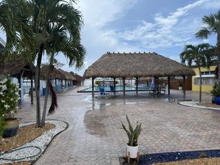 301 NE 47 Court 301, Deerfield Beach, FL 33064