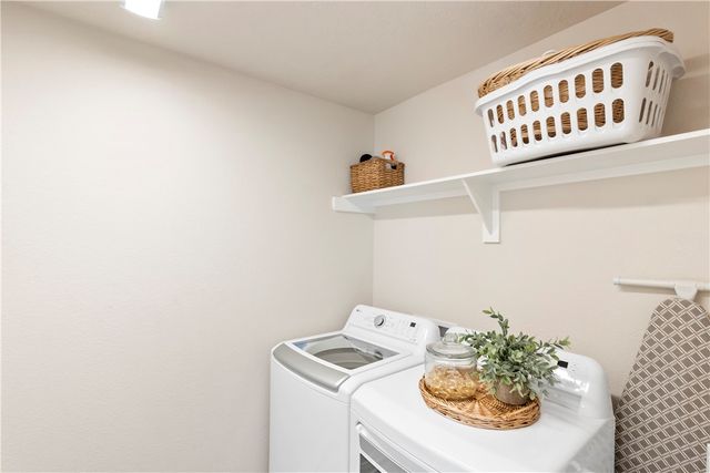 1310 Kingsgate Drive, Bryan, TX 77807