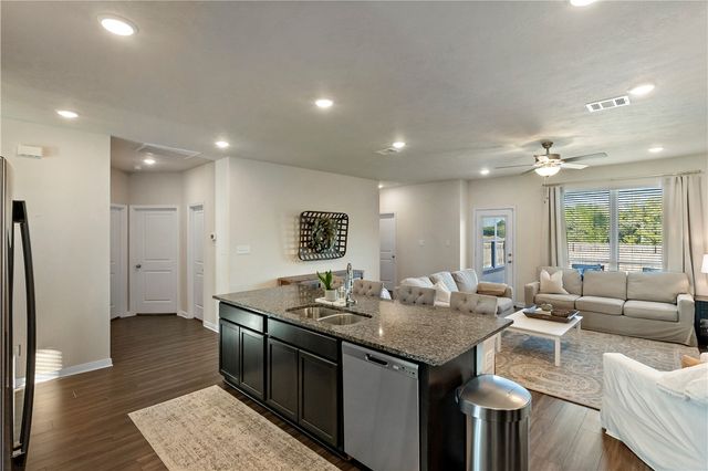 1310 Kingsgate Drive, Bryan, TX 77807