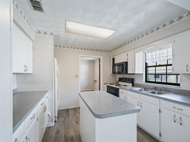 11495 SE 121ST LANE ROAD, Belleview, FL 34420