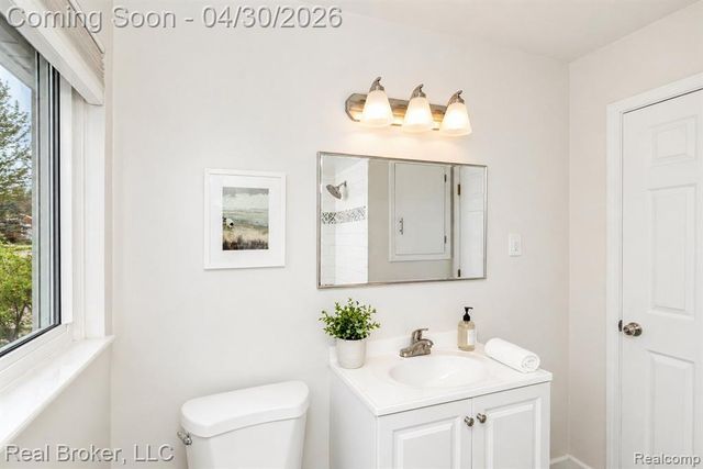 8410 Northfield Boulevard, Oak Park, MI 48237